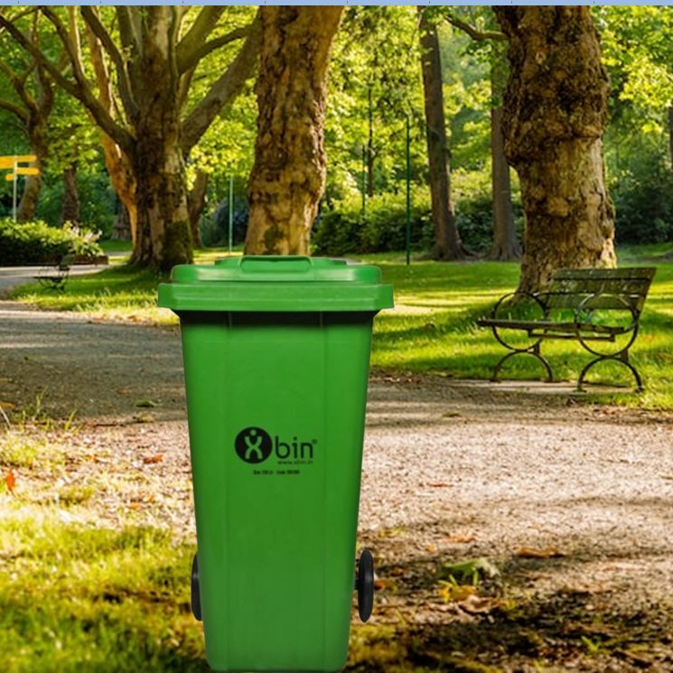 image showimng dustbins used in Park & Garden Dustbin